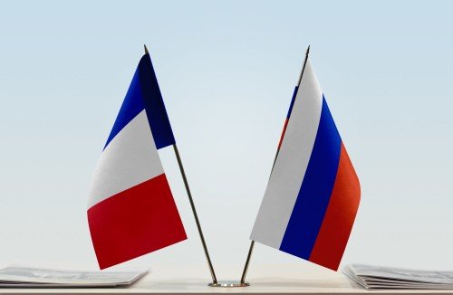 Russia and France: A Complex Relationship Marked by Cooperation and Tension